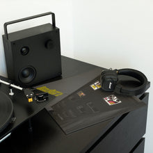 Load image into Gallery viewer, Arctic Monkeys - Favourite Worst Nightmare - Vinyl LP Record - Bondi Records