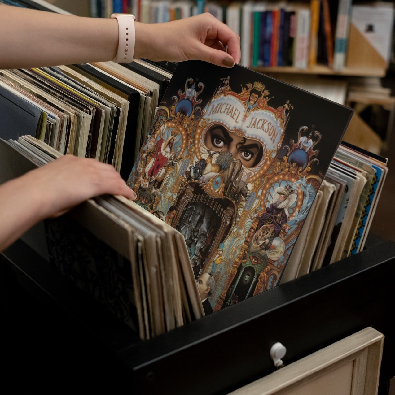 ufravigelige Belyse overfladisk Buy Michael Jackson - Dangerous - Vinyl LP Record | Vinyl Records and LPs  for Sale | Bondi Records
