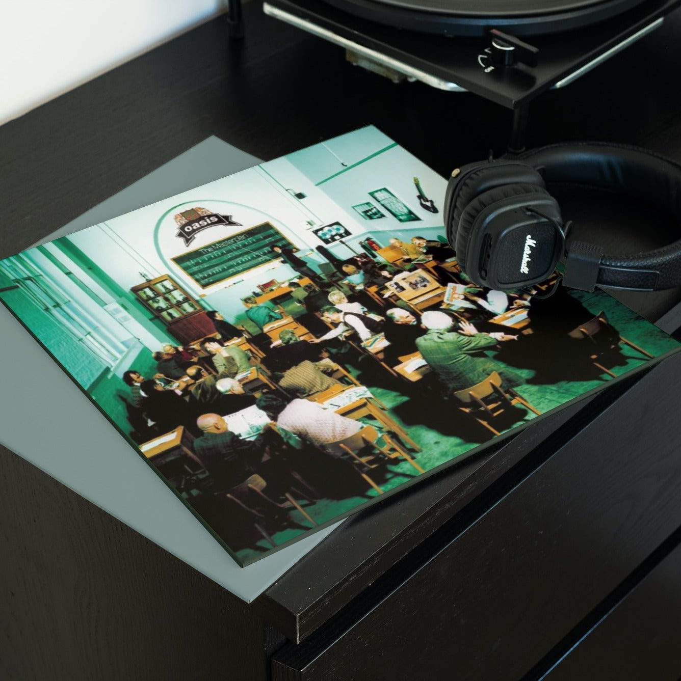 Oasis - The Masterplan - Vinyl LP Record - Bondi Records Oasis - The Masterplan - Vinyl LP Record - Bondi Records